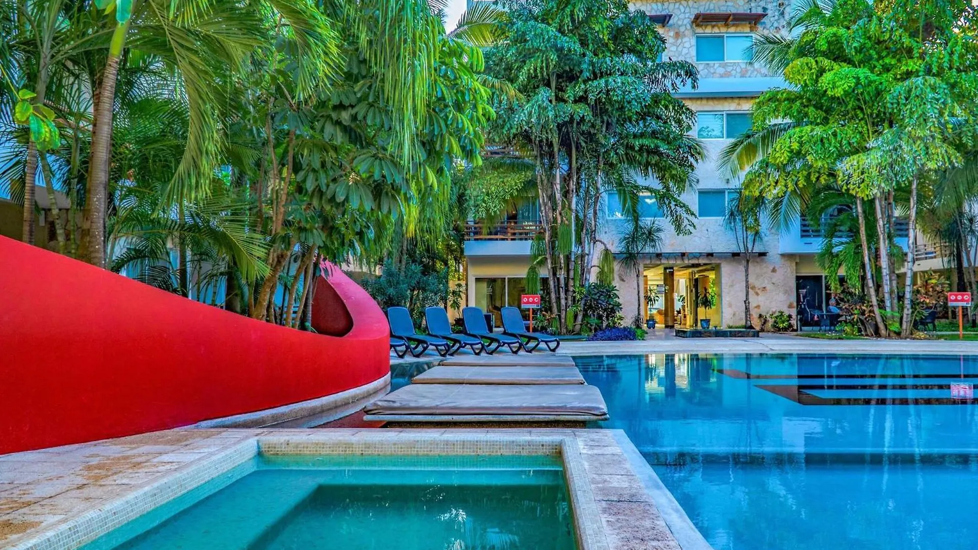 Prázdninový dům Modern 2 Bedroom Condo With Pool, Bbq & Gym - Solana At Sabbia Condos Playa del Carmen Mexiko