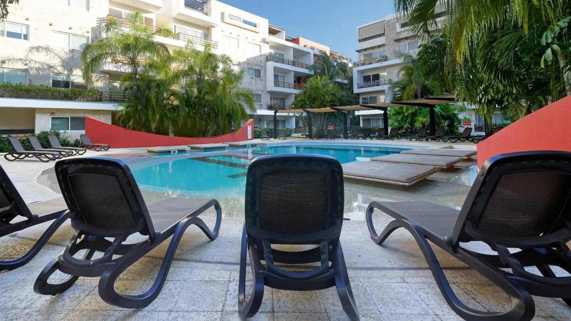 Дом отдыха Modern 2 Bedroom Condo With Pool, Bbq & Gym - Solana At Sabbia Condos Плая-дель-Кармен