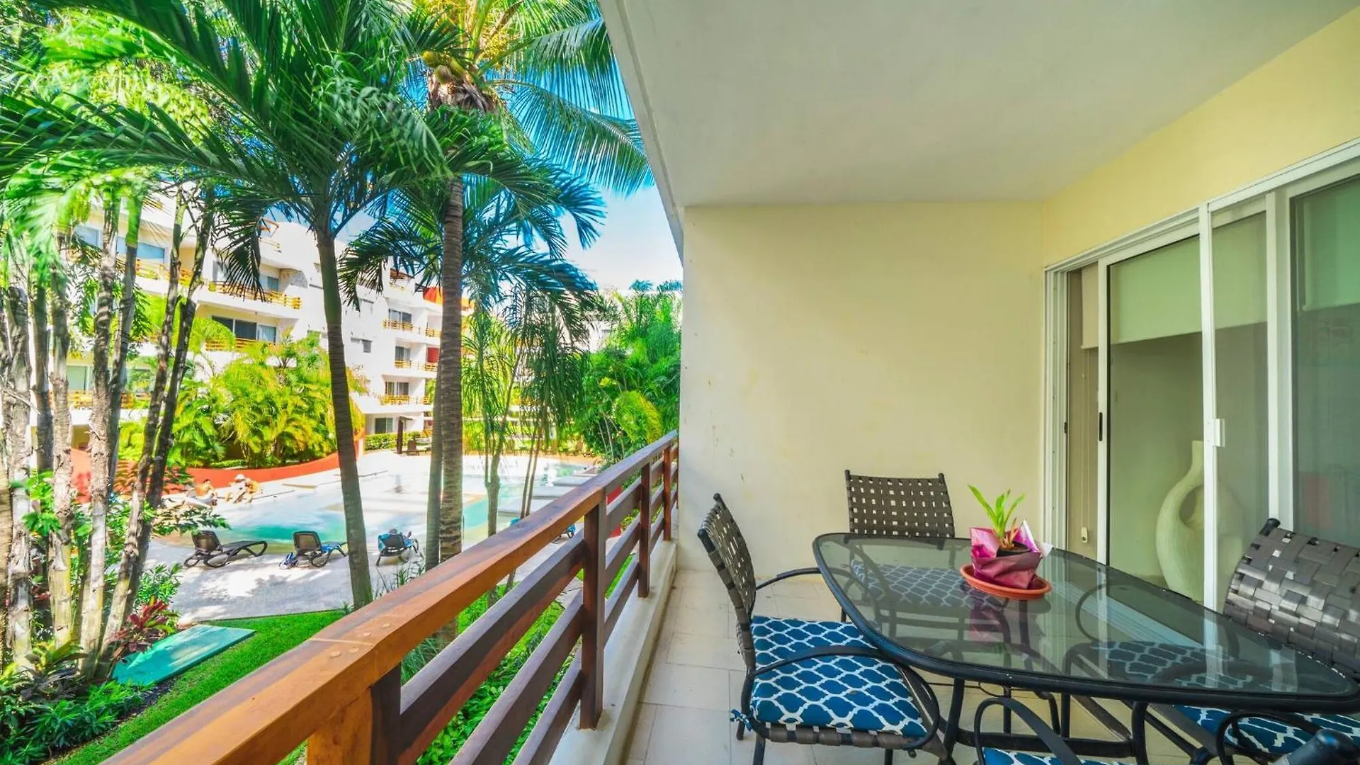 Modern 2 Bedroom Condo With Pool, Bbq & Gym - Solana At Sabbia Condos Плая-дель-Кармен Мексика