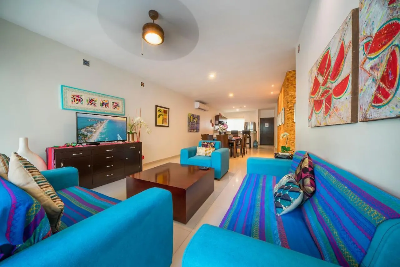 Nyaraló Modern 2 Bedroom Condo With Pool, Bbq & Gym - Solana At Sabbia Condos Playa del Carmen Mexikó