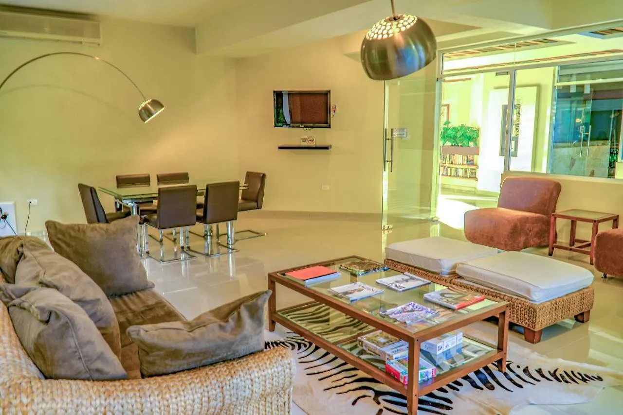 Modern 2 Bedroom Condo With Pool, Bbq & Gym - Solana At Sabbia Condos Playa del Carmen