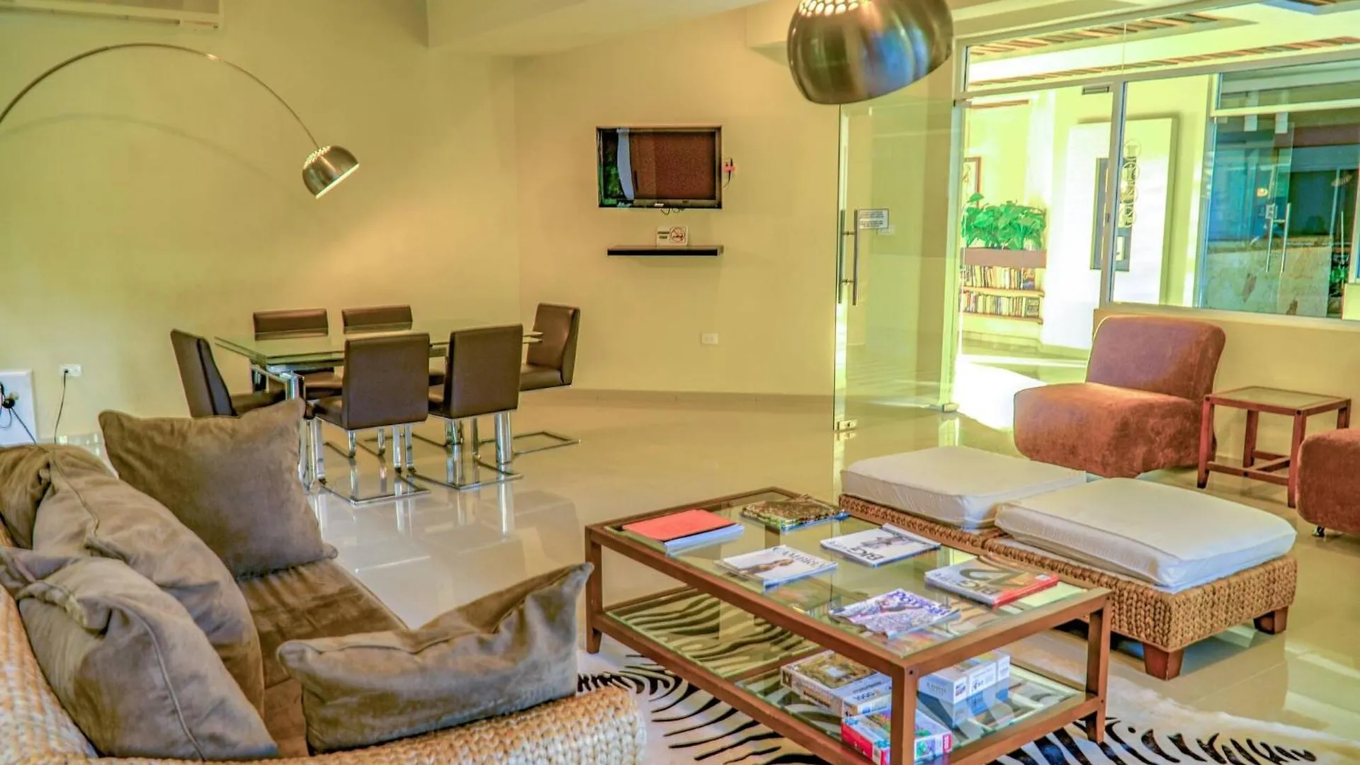 Hébergement de vacances Modern 2 Bedroom Condo With Pool, Bbq & Gym - Solana At Sabbia Condos Playa del Carmen Mexique
