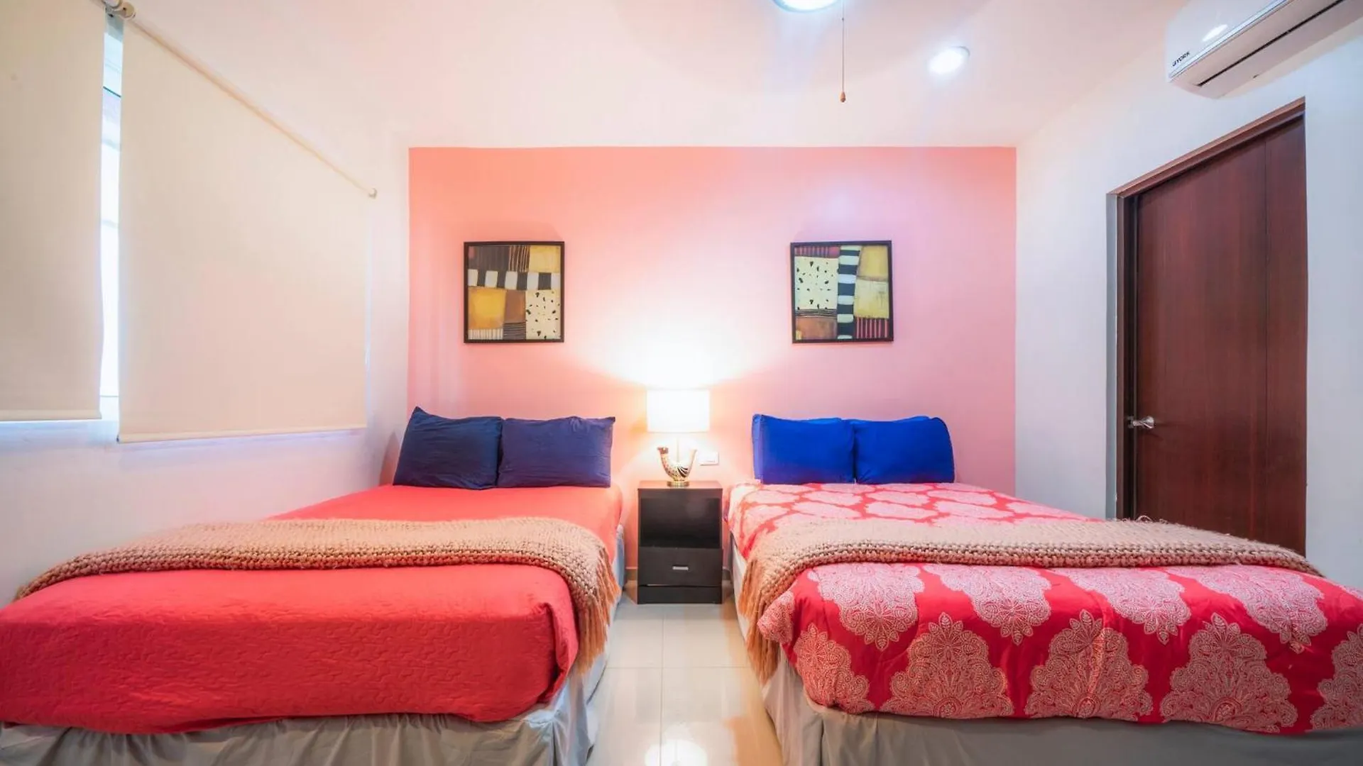 Hébergement de vacances Modern 2 Bedroom Condo With Pool, Bbq & Gym - Solana At Sabbia Condos Playa del Carmen