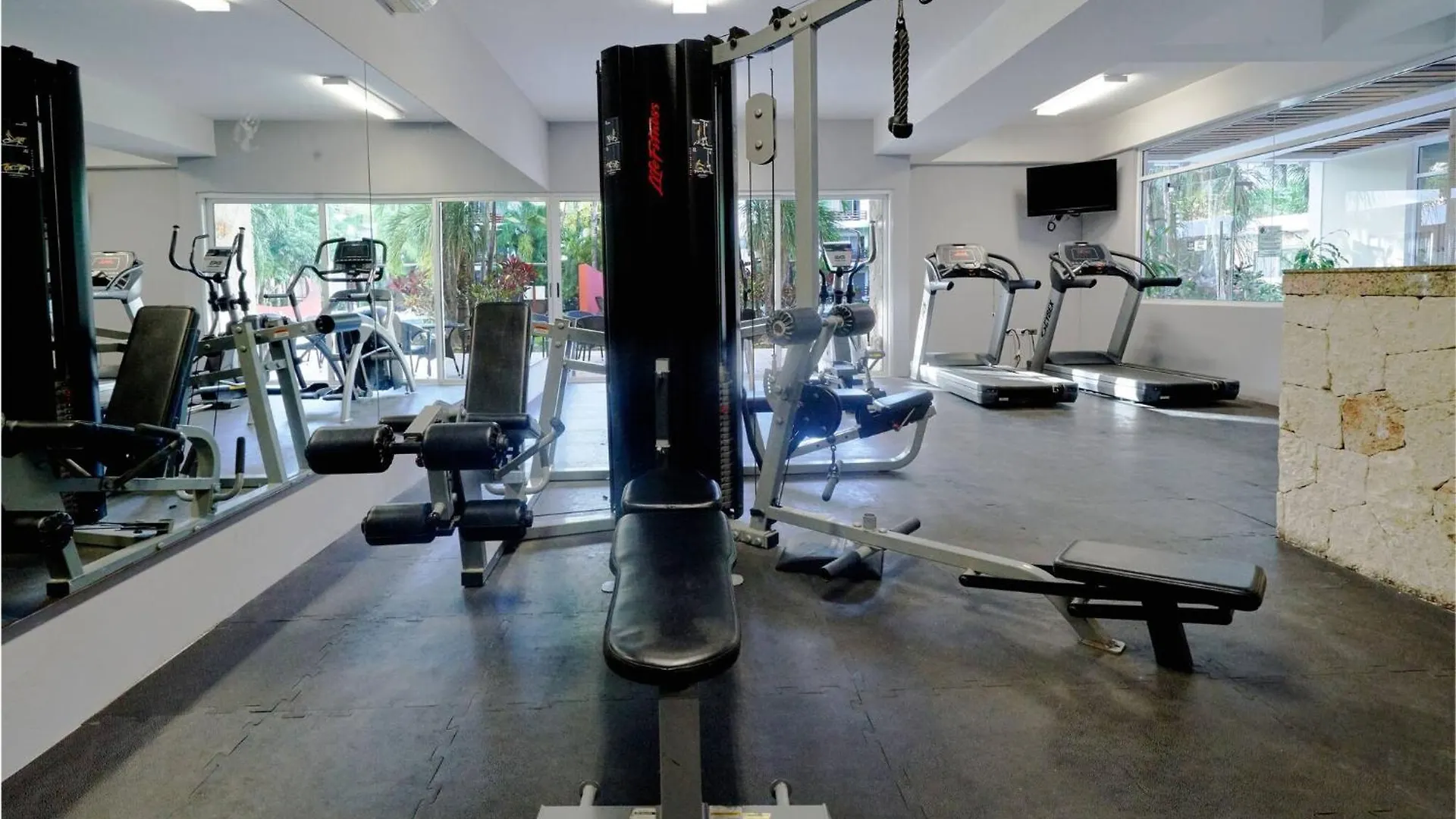 Modern 2 Bedroom Condo With Pool, Bbq & Gym - Solana At Sabbia Condos Playa del Carmen 0*,  Mexique